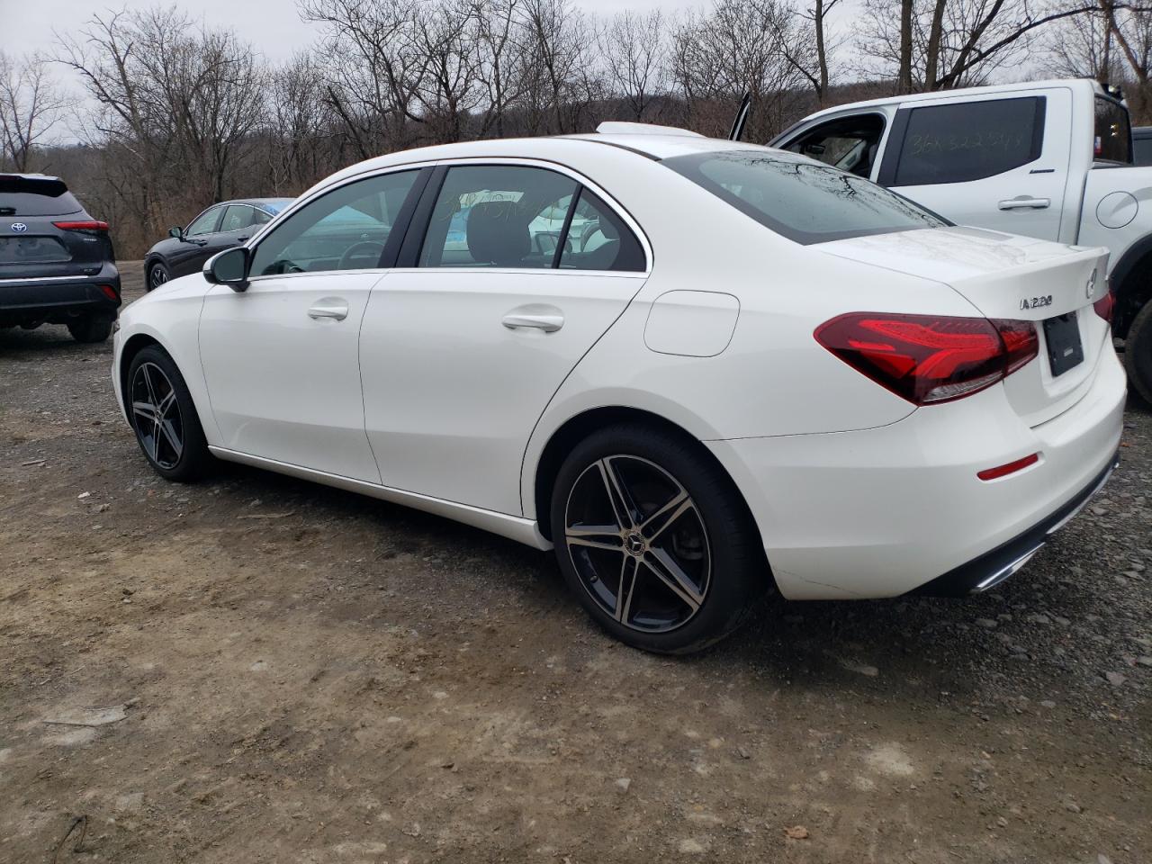 Изображение 2 2021 MERCEDES-BENZ A 220 4MATIC 2021 с VIN W1K3G4FB8MJ314249