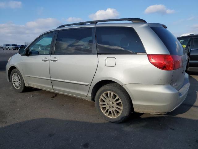 Image 2 of 2007 TOYOTA SIENNA XLE 2007 with VIN 5TDBK22C97S007669