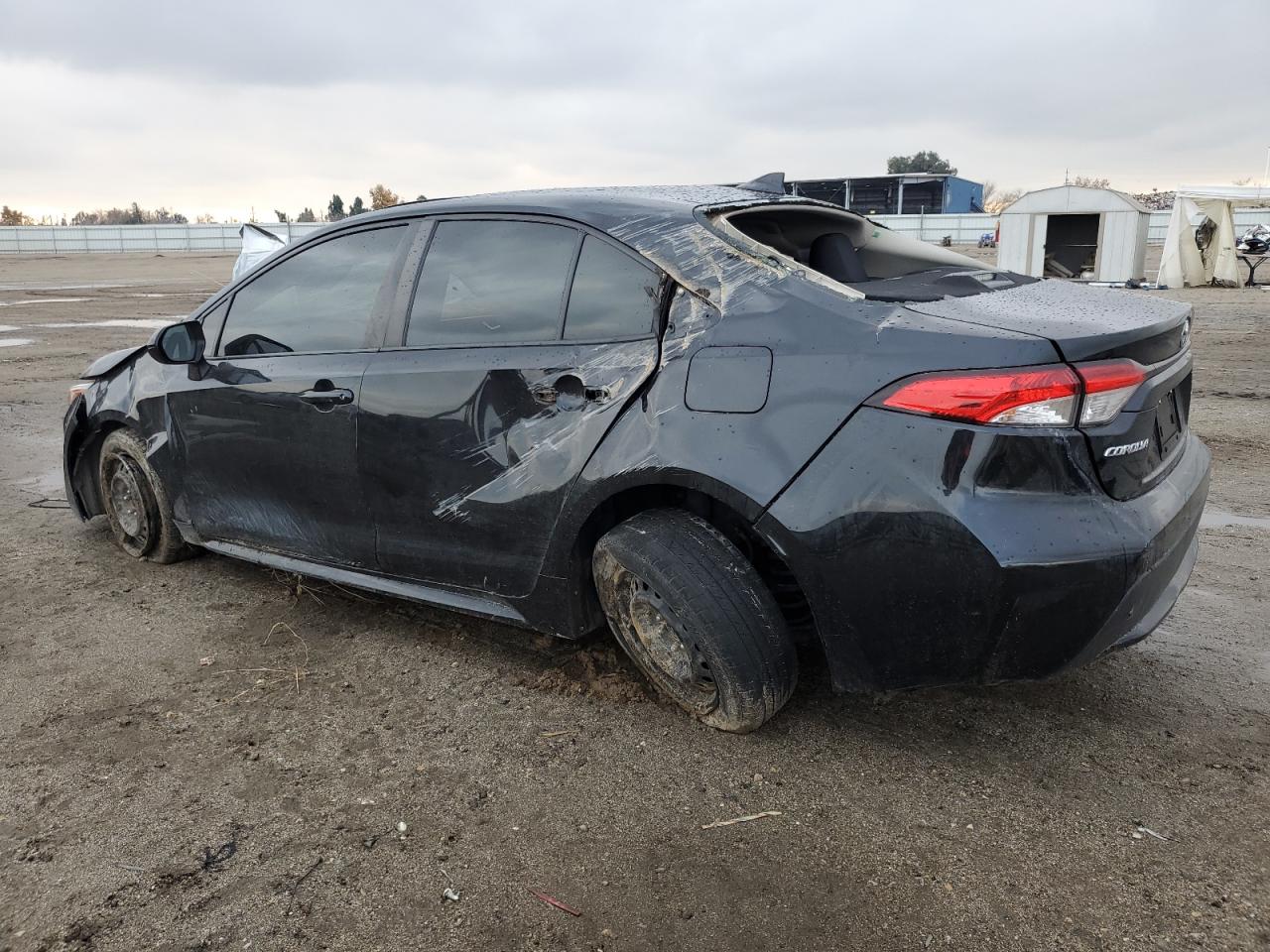 Image 2 of 2020 TOYOTA COROLLA LE 2020 with VIN JTDEPRAE2LJ033080
