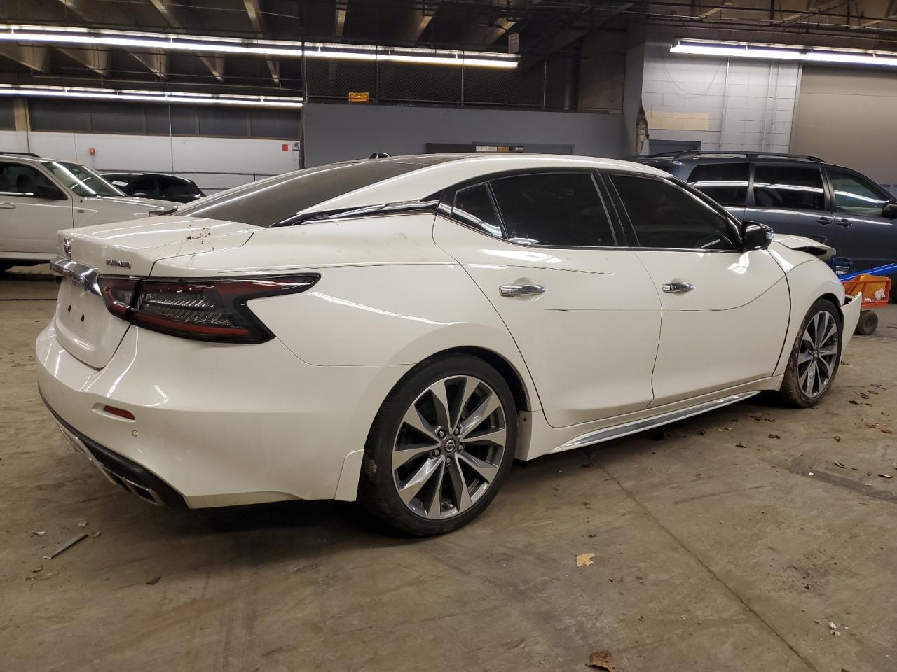 Изображение 3 2022 NISSAN MAXIMA PLATINUM 2022 с VIN 1N4AA6FV4NC501010