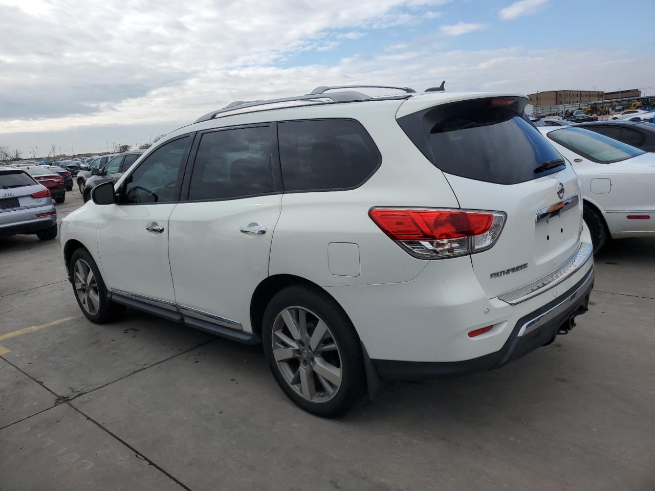 Obraz 2 z 2013 NISSAN PATHFINDER S 2013 z VIN 5N1AR2MN3DC690547