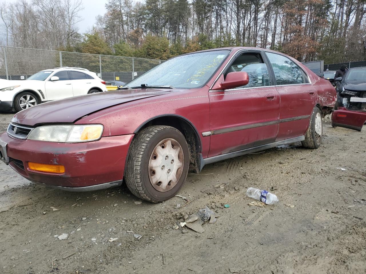 Image 1 of 1996 HONDA ACCORD LX 1996 with VIN 1HGCD5536TA238873