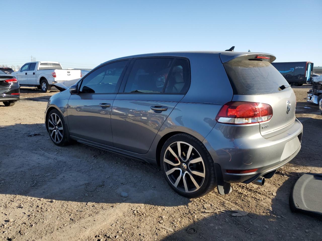 Image 2 of 2013 VOLKSWAGEN GTI  2013 with VIN WVWGD7AJ1DW069950