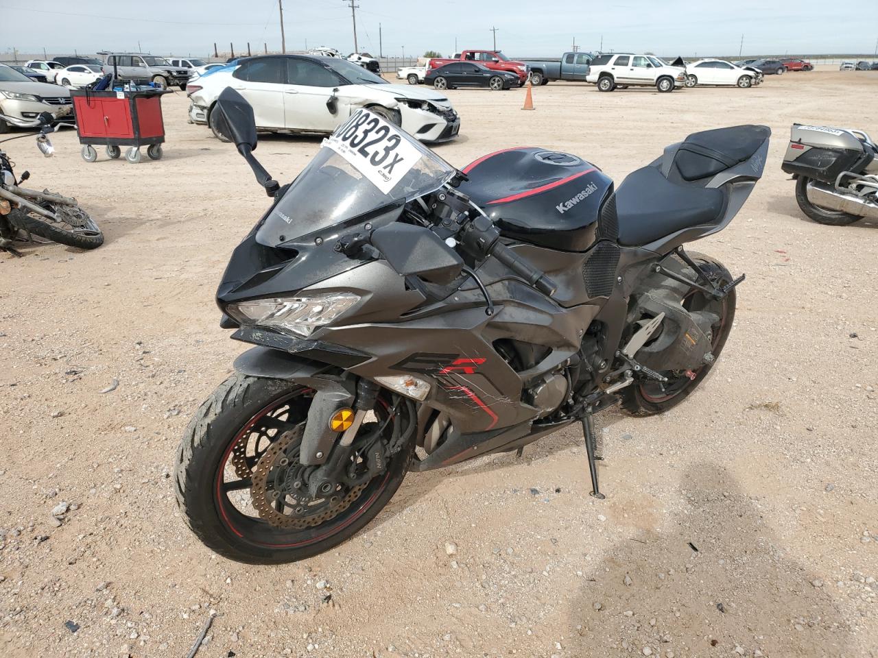 Image 2 of 2023 KAWASAKI ZX636 K 2023 with VIN JKBZXJH17PA015904