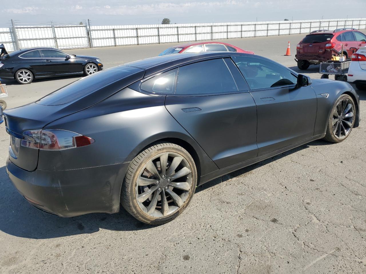 Изображение 3 2016 TESLA MODEL S  2016 с VIN 5YJSA1E28GF138130