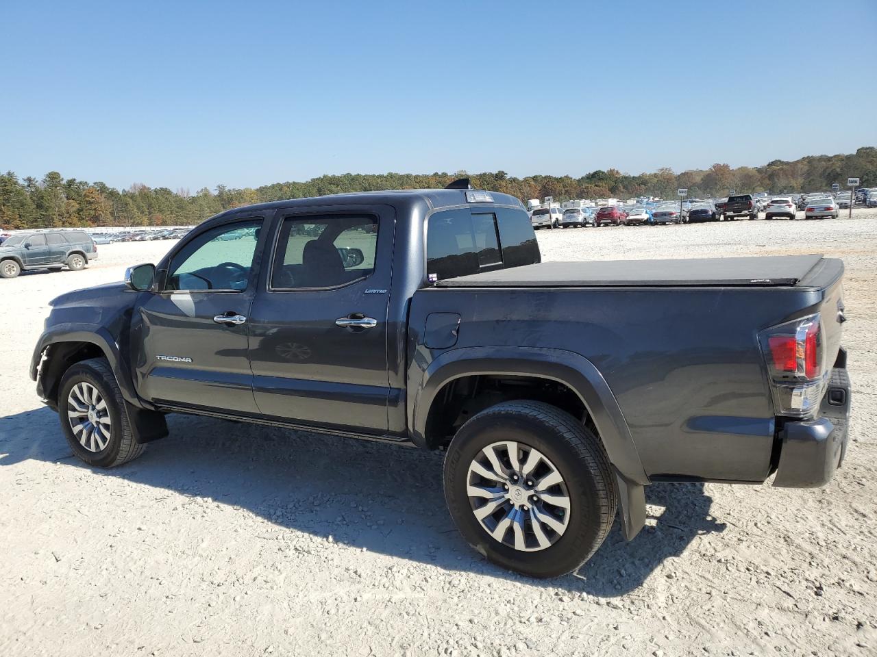 Изображение 2 Toyota Tacoma Double Cab 2023 с VIN 3TMGZ5AN6PM597111