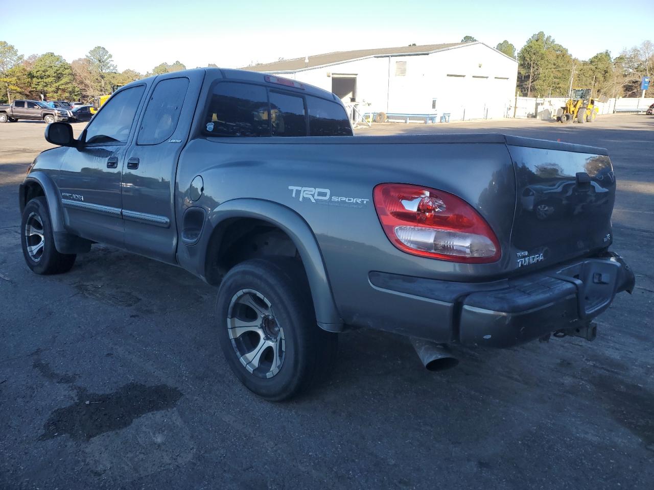 Image 2 of 2003 TOYOTA TUNDRA ACCESS CAB LIMITED 2003 with VIN 5TBRT38103S394798