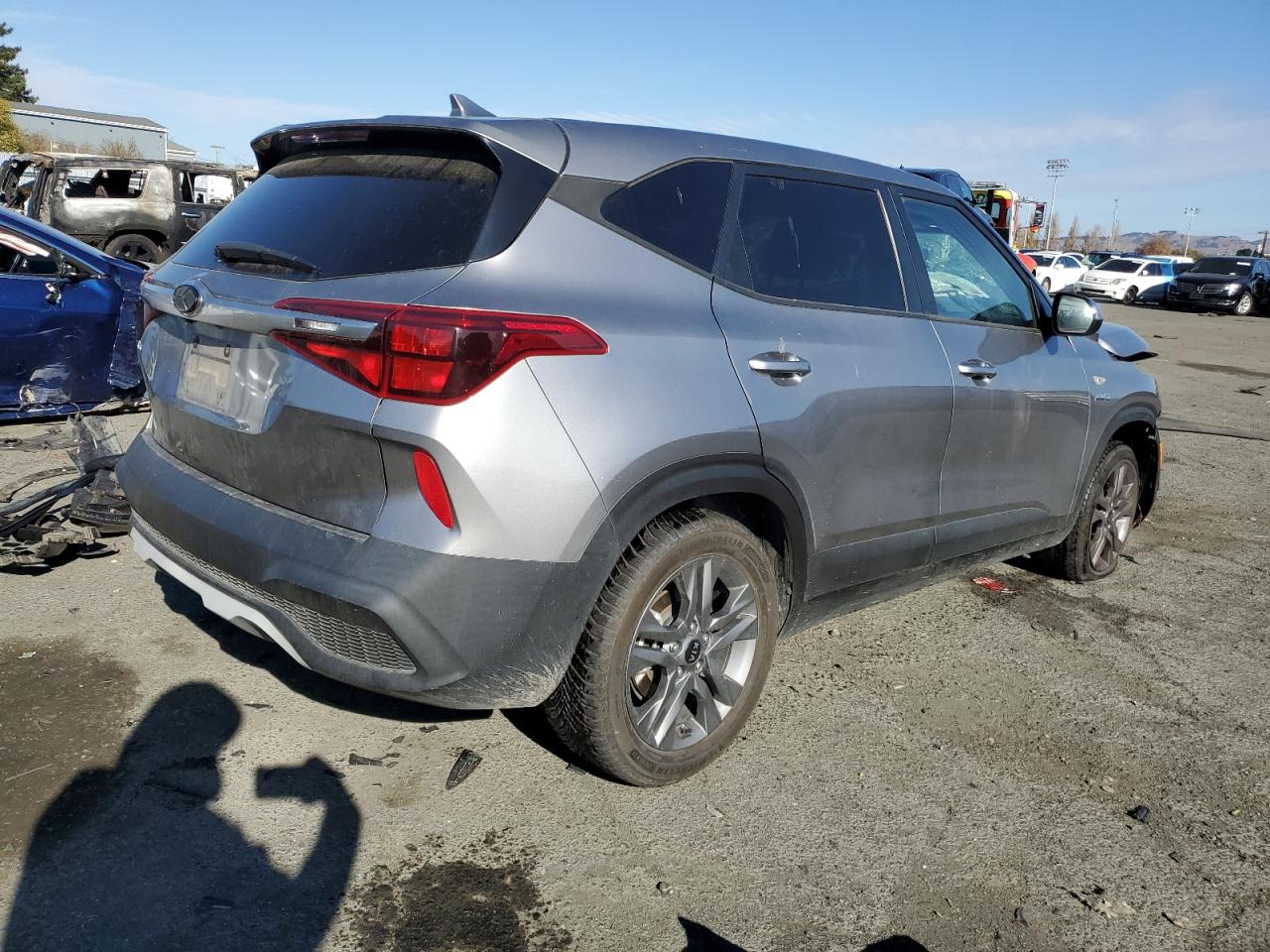 Image 3 of 2021 KIA SELTOS LX 2021 with VIN KNDEPCAA5M7105219