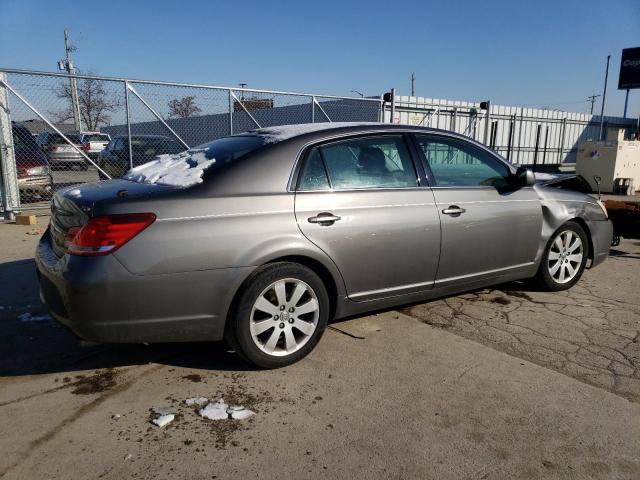 Obraz 3 z 2005 TOYOTA AVALON XL 2005 z VIN 4T1BK36BX5U014822