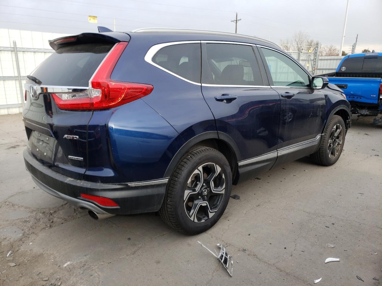 Image 3 of 2019 HONDA CR-V TOURING 2019 with VIN 7FARW2H96KE039270