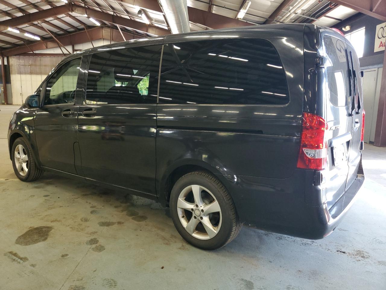 Obraz 2 z 2017 MERCEDES-BENZ METRIS  2017 z VIN WD4PG2EE8H3306891