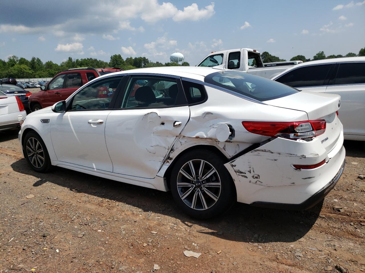 Image 2 of 2019 KIA OPTIMA LX 2019 with VIN 5XXGT4L39KG362638