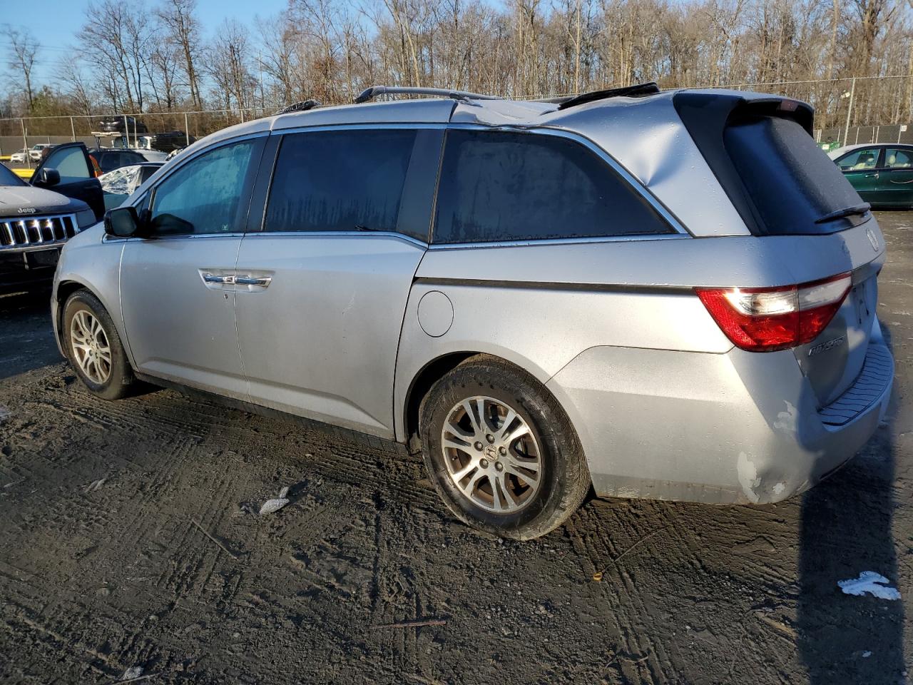 Image 2 of 2012 HONDA ODYSSEY EXL 2012 with VIN 5FNRL5H64CB105781