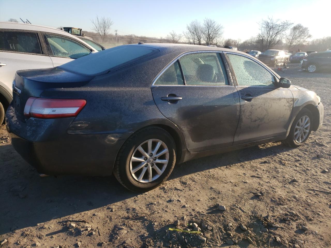 Obraz 3 z 2010 TOYOTA CAMRY BASE 2010 z VIN 4T1BF3EKXAU041938