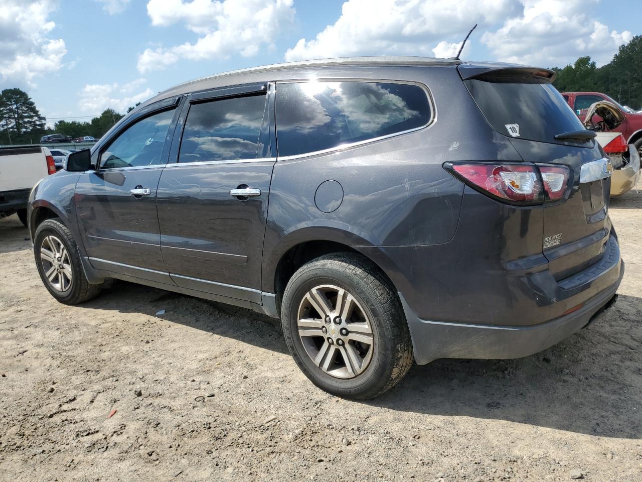 Изображение 2 2015 CHEVROLET TRAVERSE LT 2015 с VIN 1GNKRHKDXFJ130844