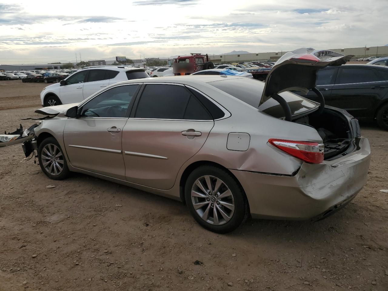 Obraz 2 z 2016 TOYOTA CAMRY LE 2016 z VIN 4T1BF1FK5GU514690