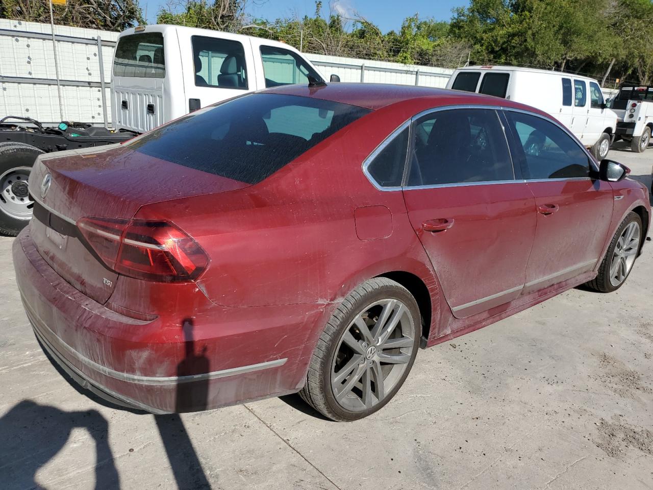 Image 3 of 2017 VOLKSWAGEN PASSAT R-LINE 2017 with VIN 1VWDT7A32HC026519