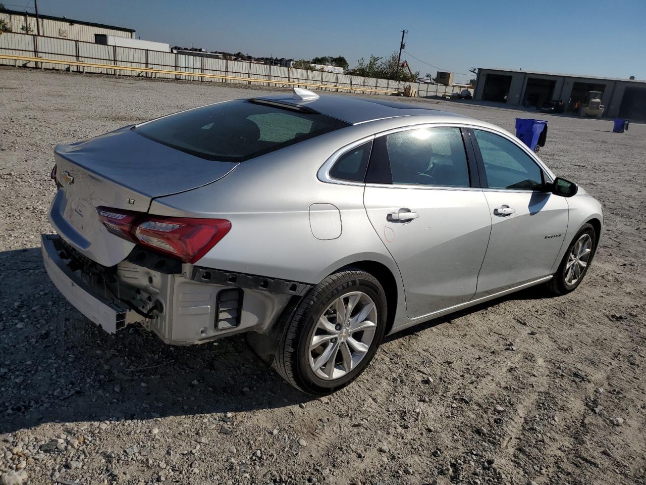 Image 3 of 2021 CHEVROLET MALIBU LT 2021 with VIN 1G1ZD5STXMF033907