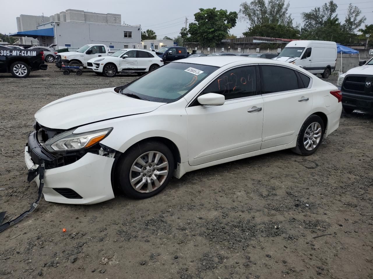 Obraz 1 z 2017 NISSAN ALTIMA 2.5 2017 z VIN 1N4AL3AP8HN308692