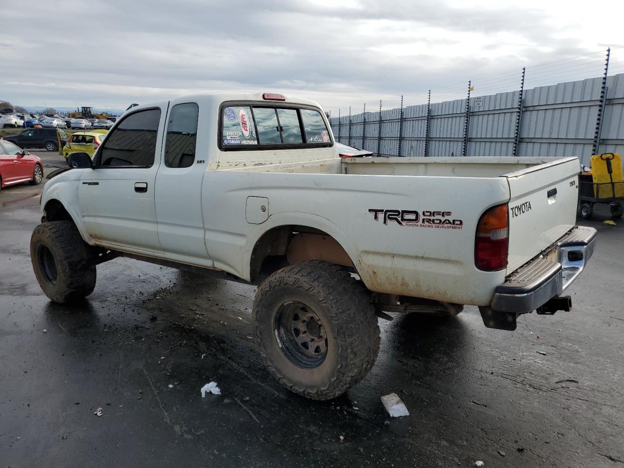 Image 2 of 1998 TOYOTA TACOMA XTRACAB 1998 with VIN 4TAWN72N4WZ061980