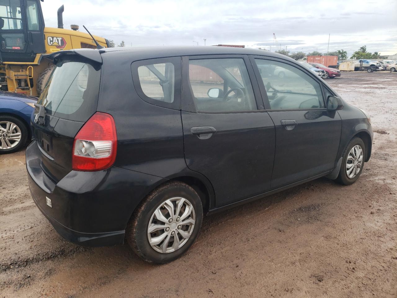 Image 3 of 2008 HONDA FIT  2008 with VIN JHMGD38448S046702