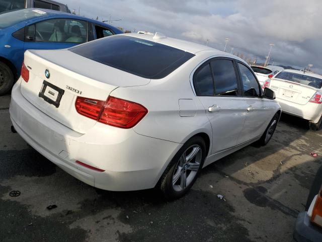 Image 3 of 2014 BMW 320 I XDRIVE 2014 with VIN WBA3C3G5XENR25626