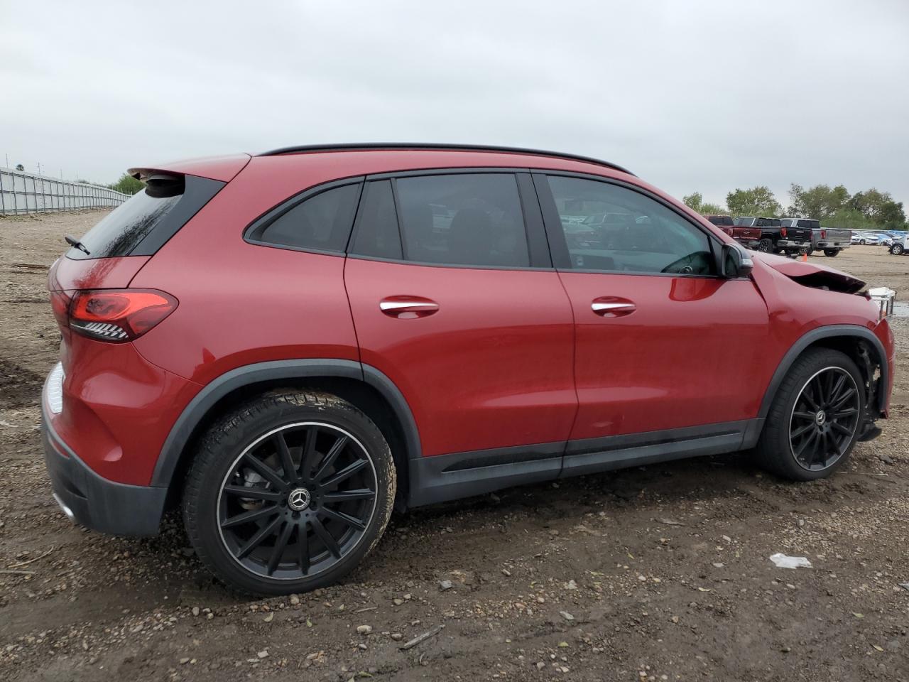 Image 3 of 2021 MERCEDES-BENZ GLA 250 2021 with VIN W1N4N4GB1MJ245612