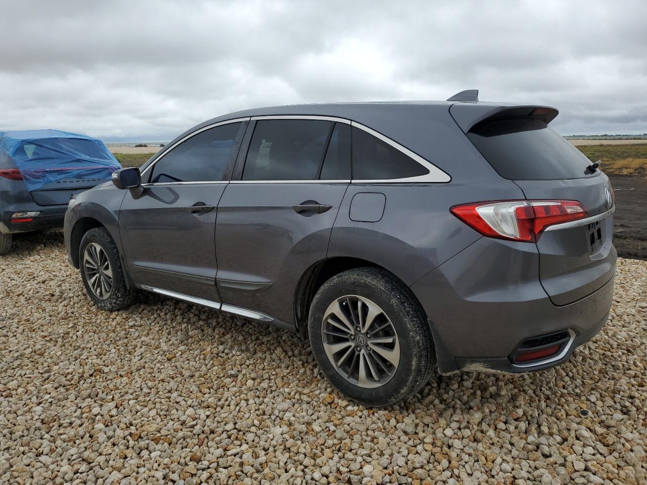 Изображение 2 2017 ACURA RDX  2017 с VIN 5J8TB3H3XHL014684