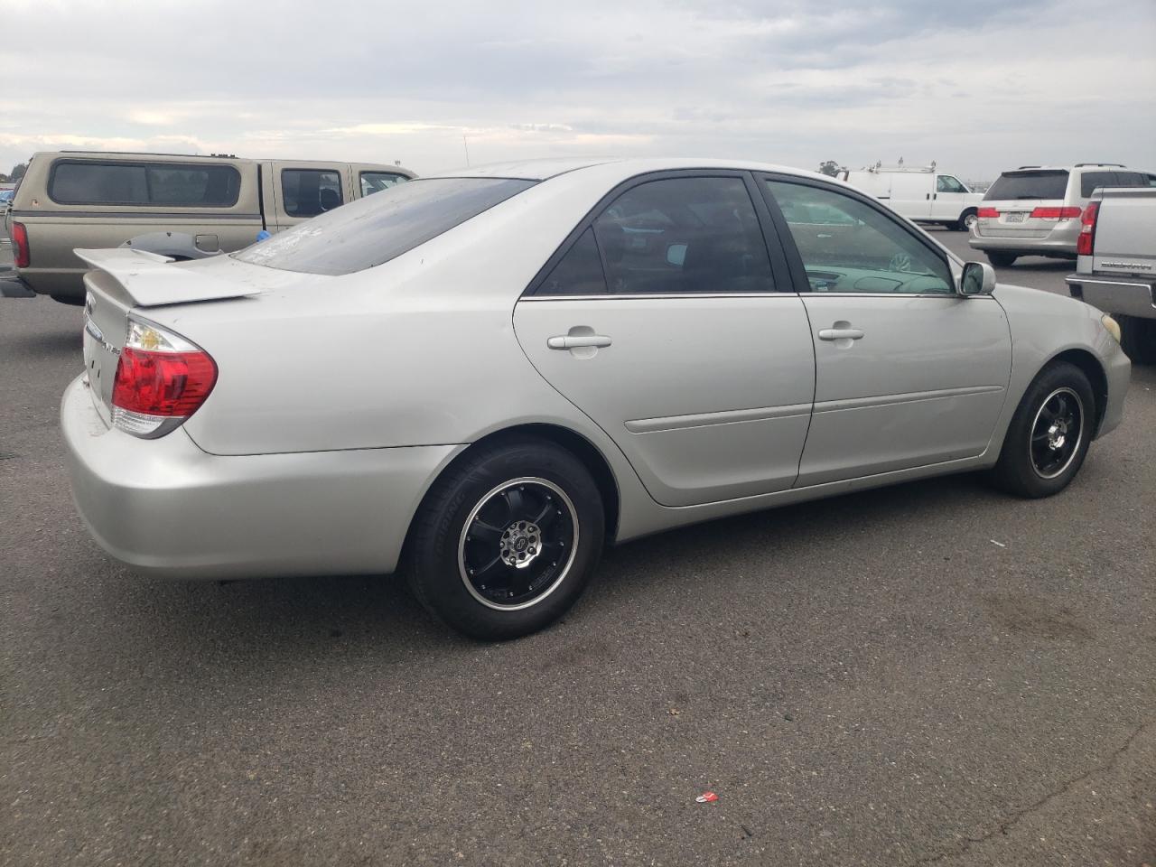 Image 3 of 2006 TOYOTA CAMRY LE 2006 with VIN 4T1BE32K46U714981