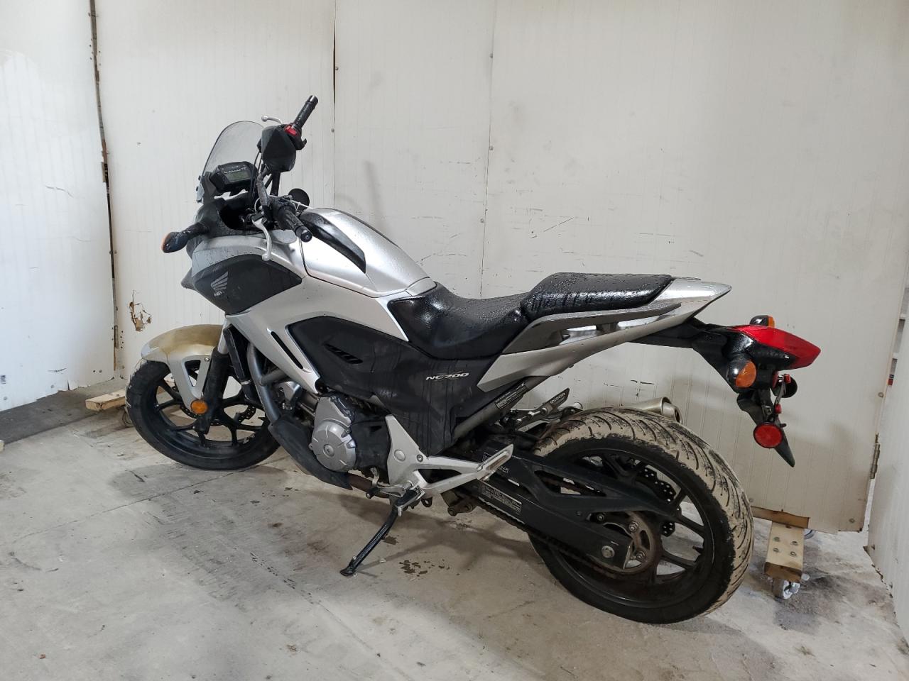 Изображение 3 2013 HONDA NC700X  2013 с VIN JH2RC6355DK100086