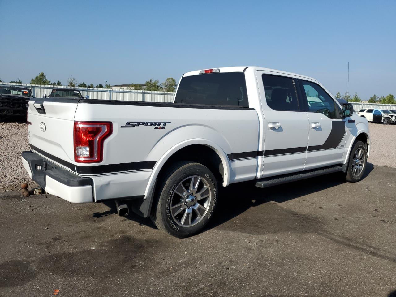 Изображение 3 Ford F150 Supercrew 2016 с VIN 1FTFW1EG4GFD02158