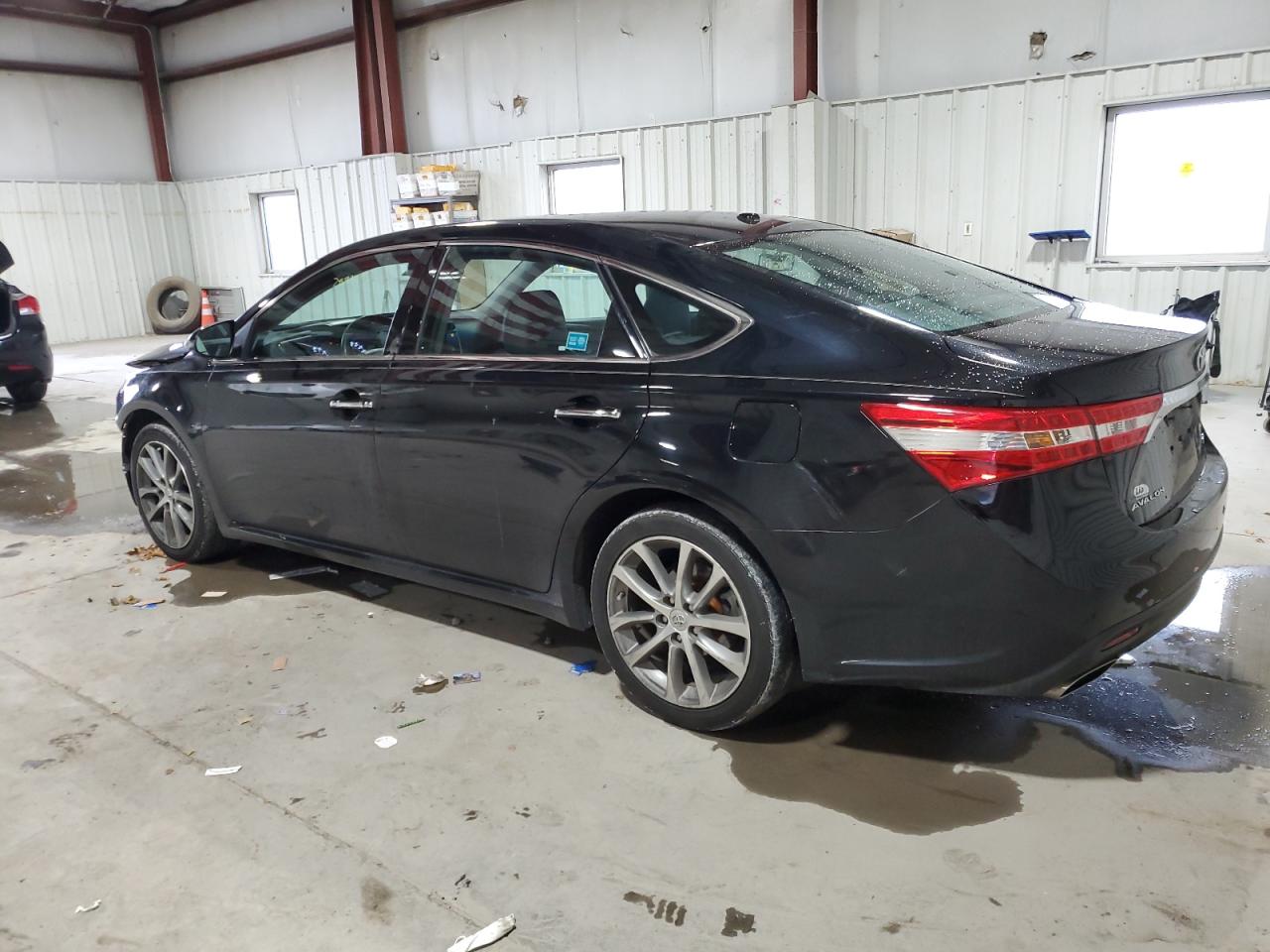 Image 2 of 2015 TOYOTA AVALON XLE 2015 with VIN 4T1BK1EBXFU188820