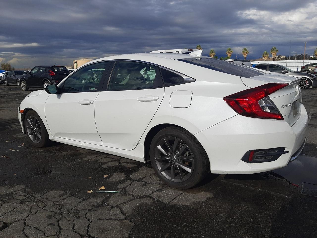 Image 2 of 2020 HONDA CIVIC EX 2020 with VIN 19XFC1F31LE201622