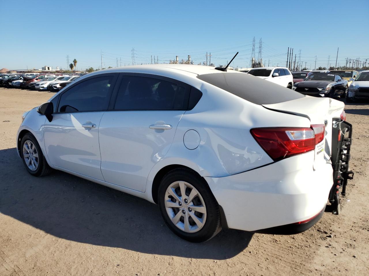 Изображение 2 2016 KIA RIO EX 2016 с VIN KNADN4A34G6627663