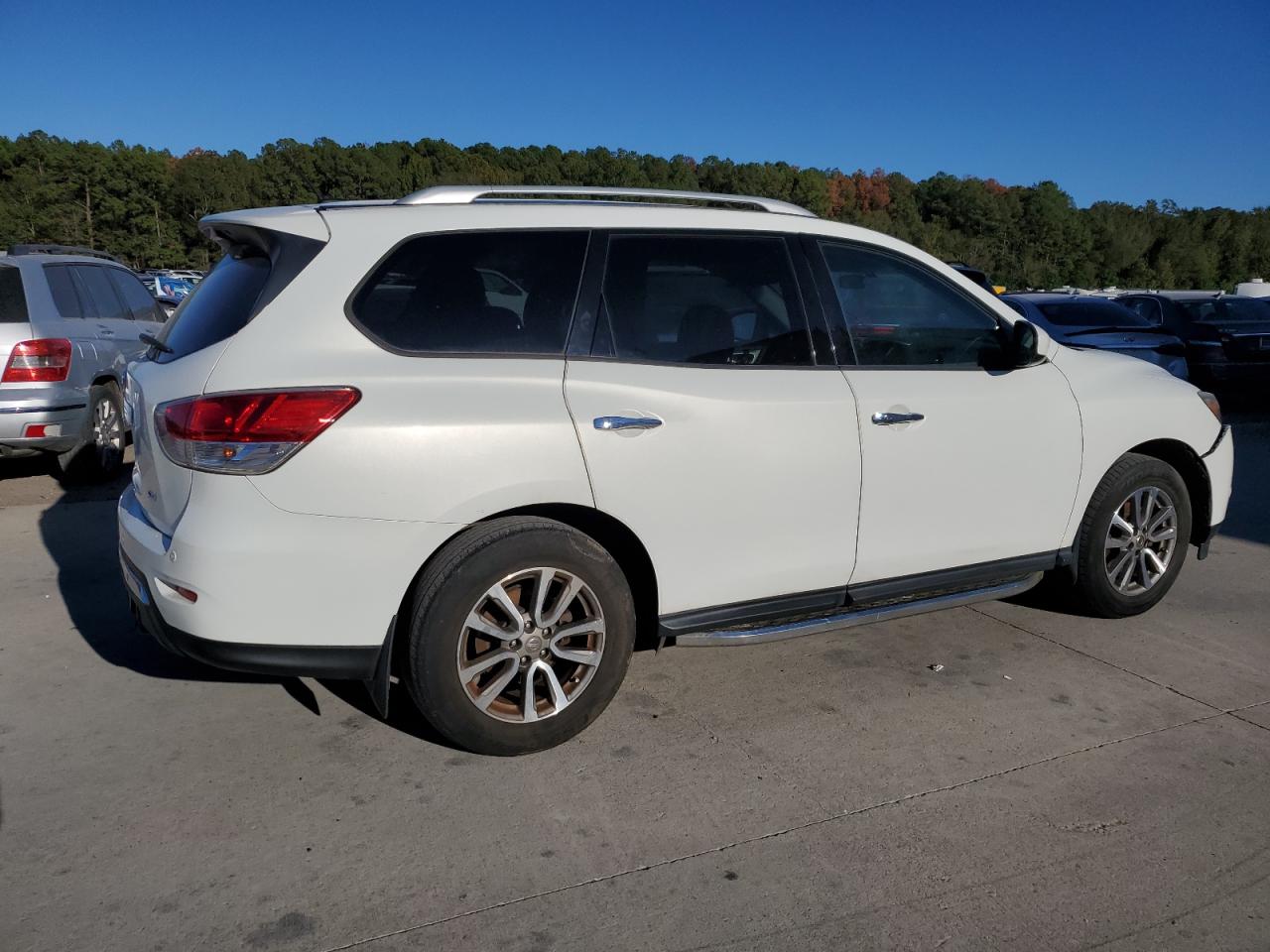 Obraz 3 z 2014 NISSAN PATHFINDER S 2014 z VIN 5N1AR2MN0EC696372