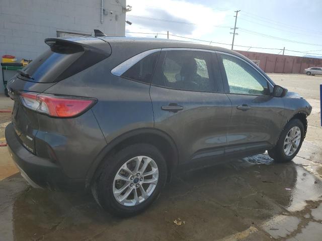 Image 3 of 2020 FORD ESCAPE SE 2020 with VIN 1FMCU0G60LUA78542