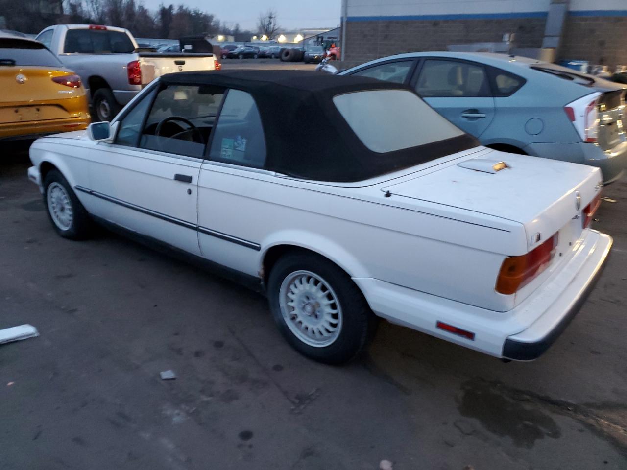 Obraz 2 z 1990 BMW 325 IC AUTOMATIC 1990 z VIN WBABB2312LEC21531
