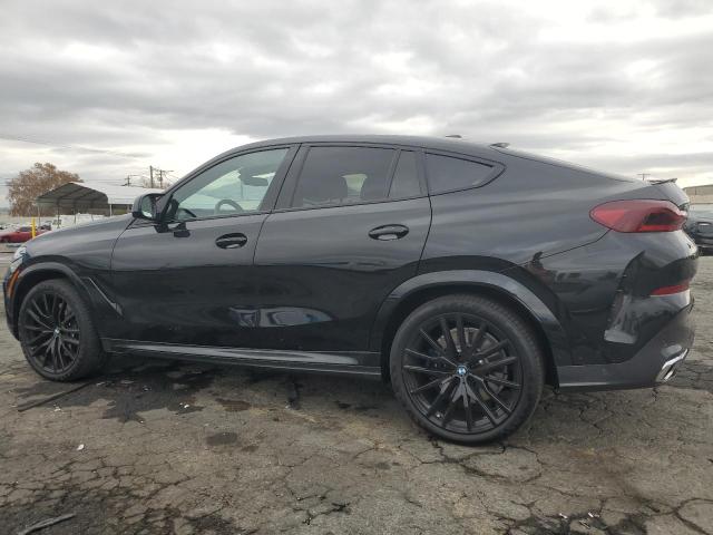 Изображение 2 2024 BMW X6 M60I 2024 с VIN 5UX43EX01R9T35979