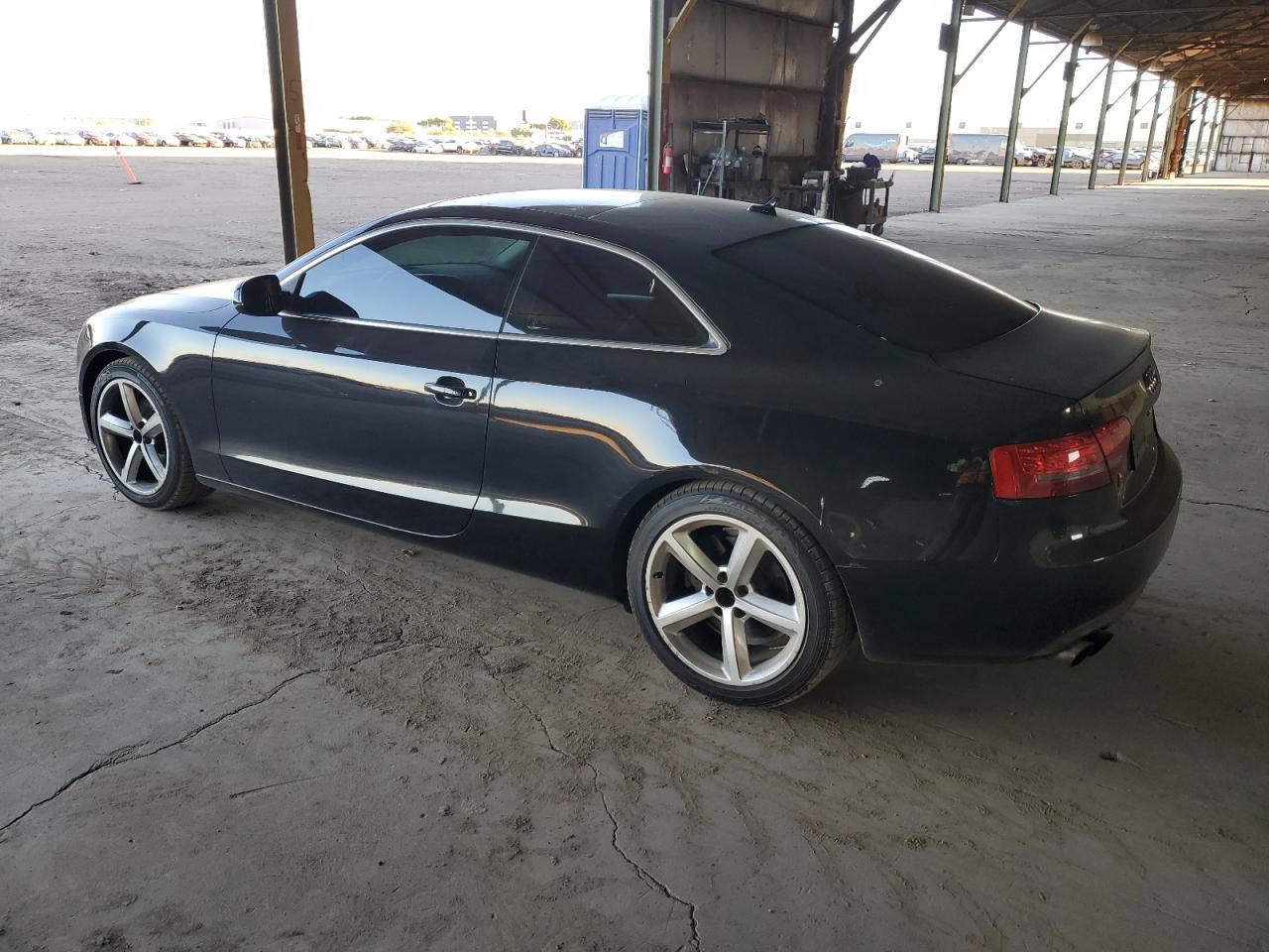 Изображение 2 2010 AUDI A5 PREMIUM PLUS 2010 с VIN WAURFAFR0AA036703