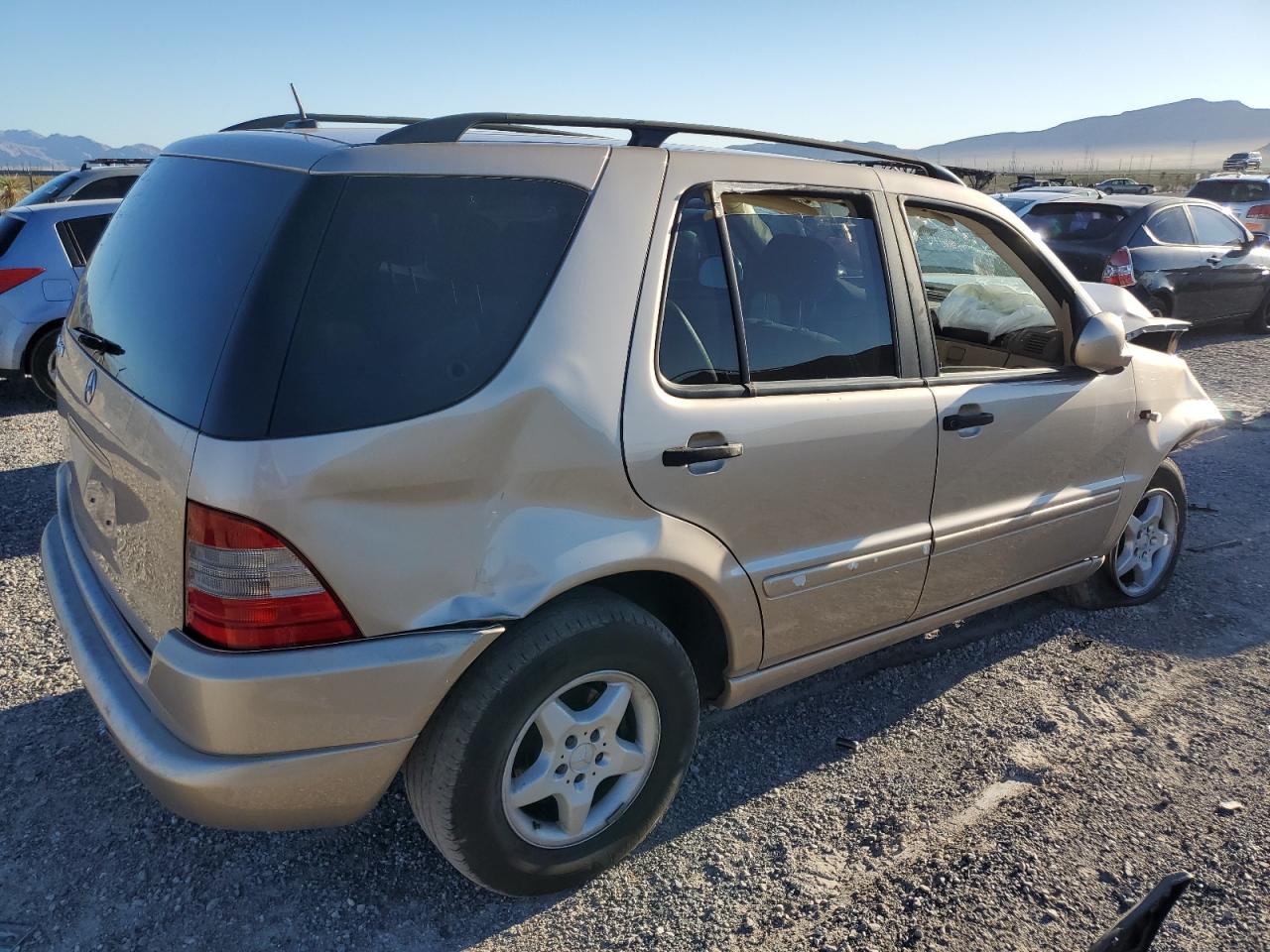 Image 3 of 2001 MERCEDES-BENZ ML 320 2001 with VIN 4JGAB54E71A259285