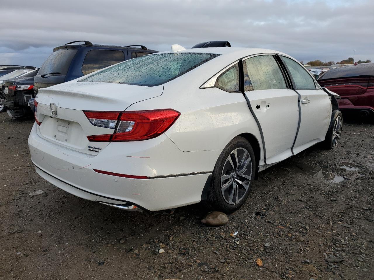 Изображение 3 2019 HONDA ACCORD TOURING HYBRID 2019 с VIN 1HGCV3F92KA012512