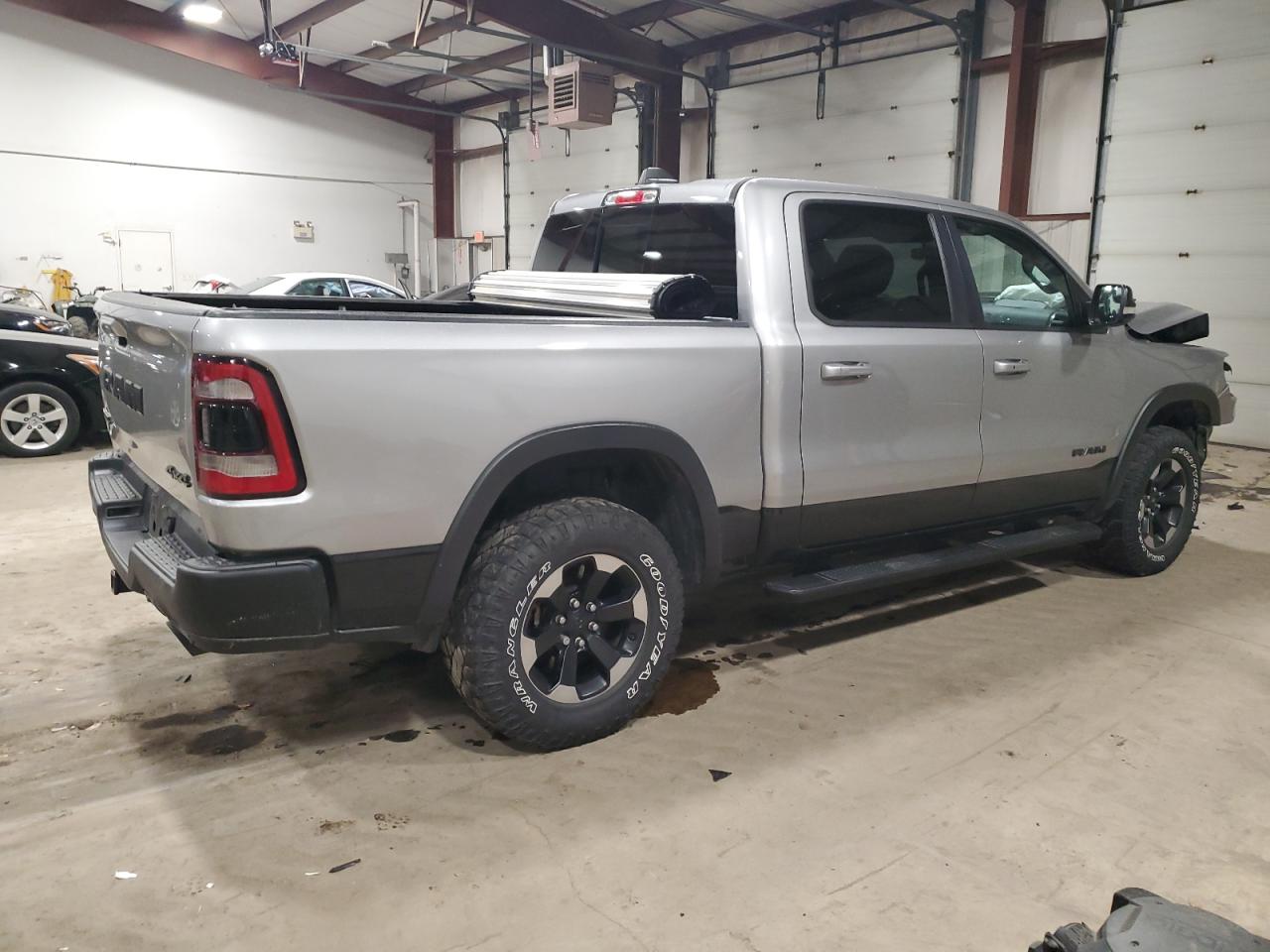 Obraz 3 z 2020 RAM 1500 REBEL 2020 z VIN 1C6SRFLT2LN223596