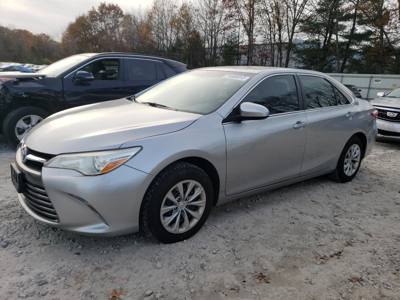Image 1 of 2015 TOYOTA CAMRY LE 2015 with VIN 4T4BF1FKXFR452448