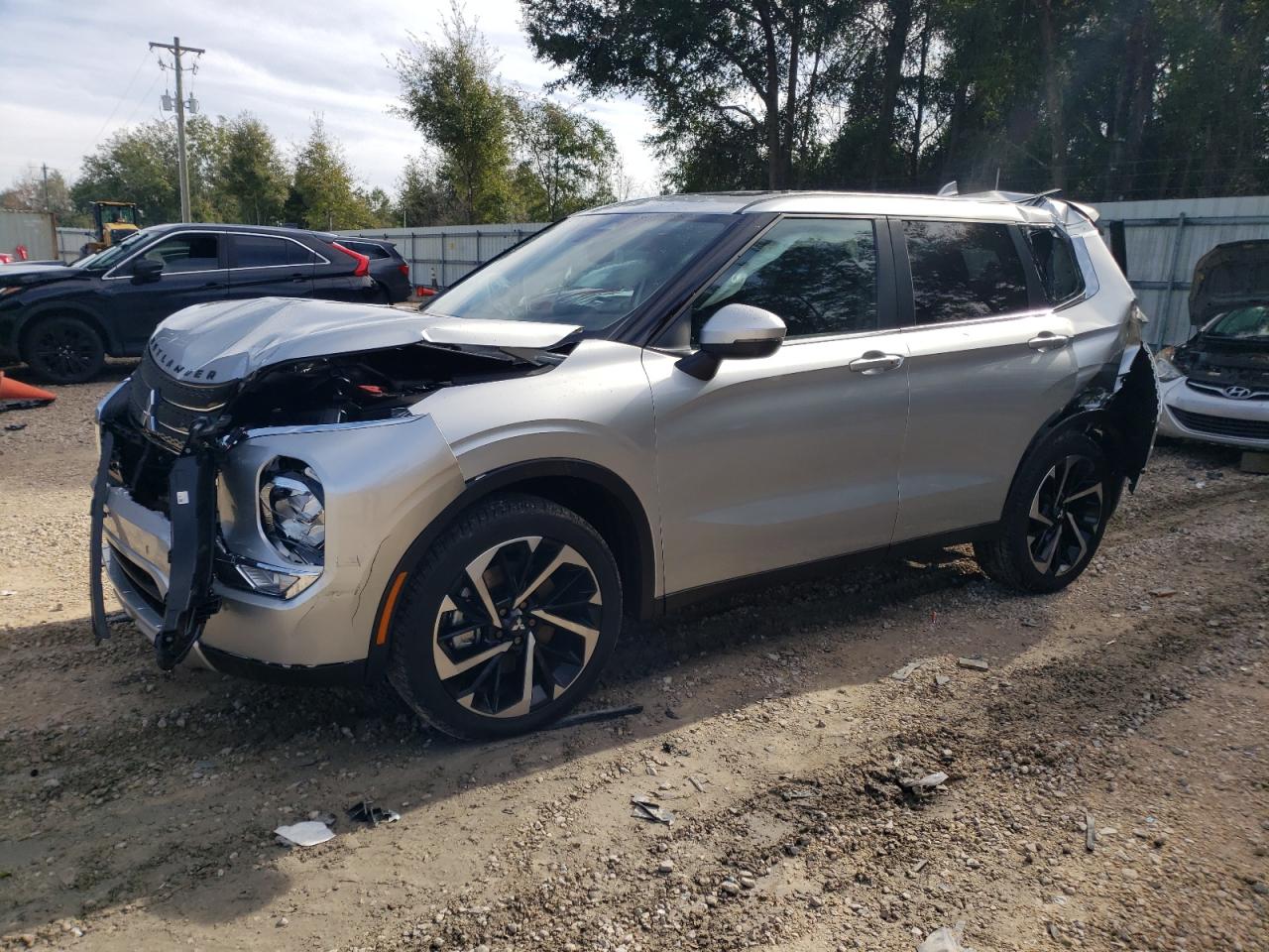 2024 MITSUBISHI OUTLANDER SE 2024 image