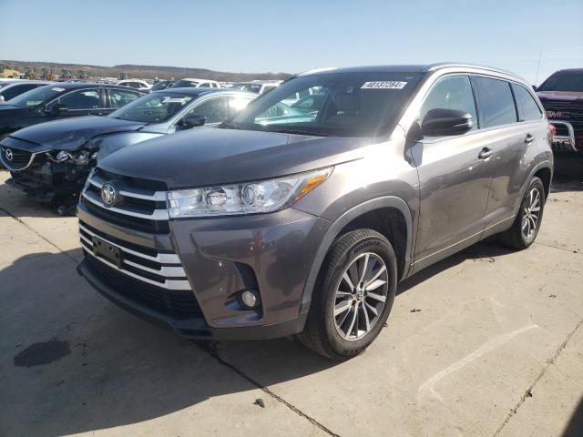 Image 1 of 2019 TOYOTA HIGHLANDER SE 2019 with VIN 5TDKZRFH4KS551161
