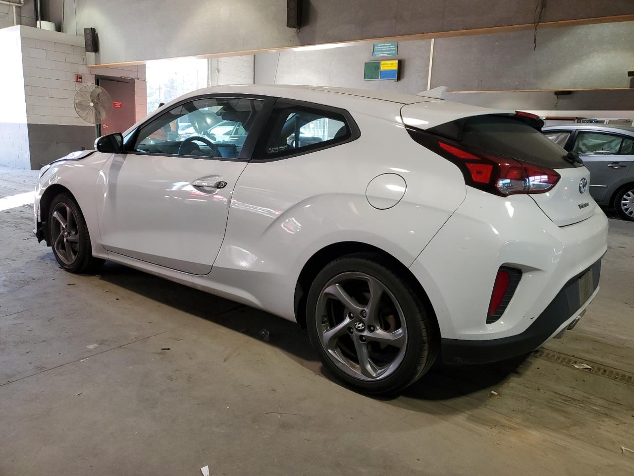 Image 2 of 2019 HYUNDAI VELOSTER BASE 2019 with VIN KMHTG6AF9KU006563