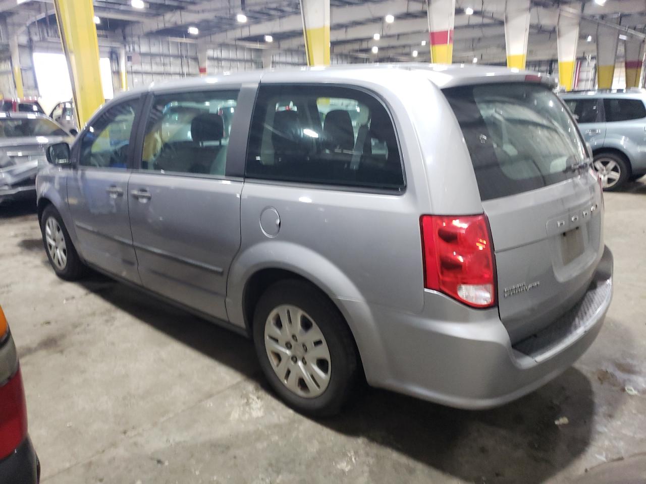 Изображение 2 2015 DODGE GRAND CARAVAN SE 2015 с VIN 2C4RDGBG7FR671310
