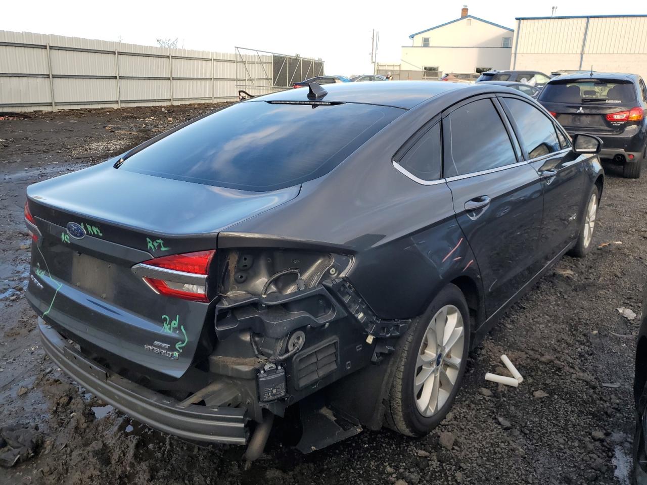 Изображение 3 2019 FORD FUSION SE 2019 с VIN 3FA6P0LUXKR192556