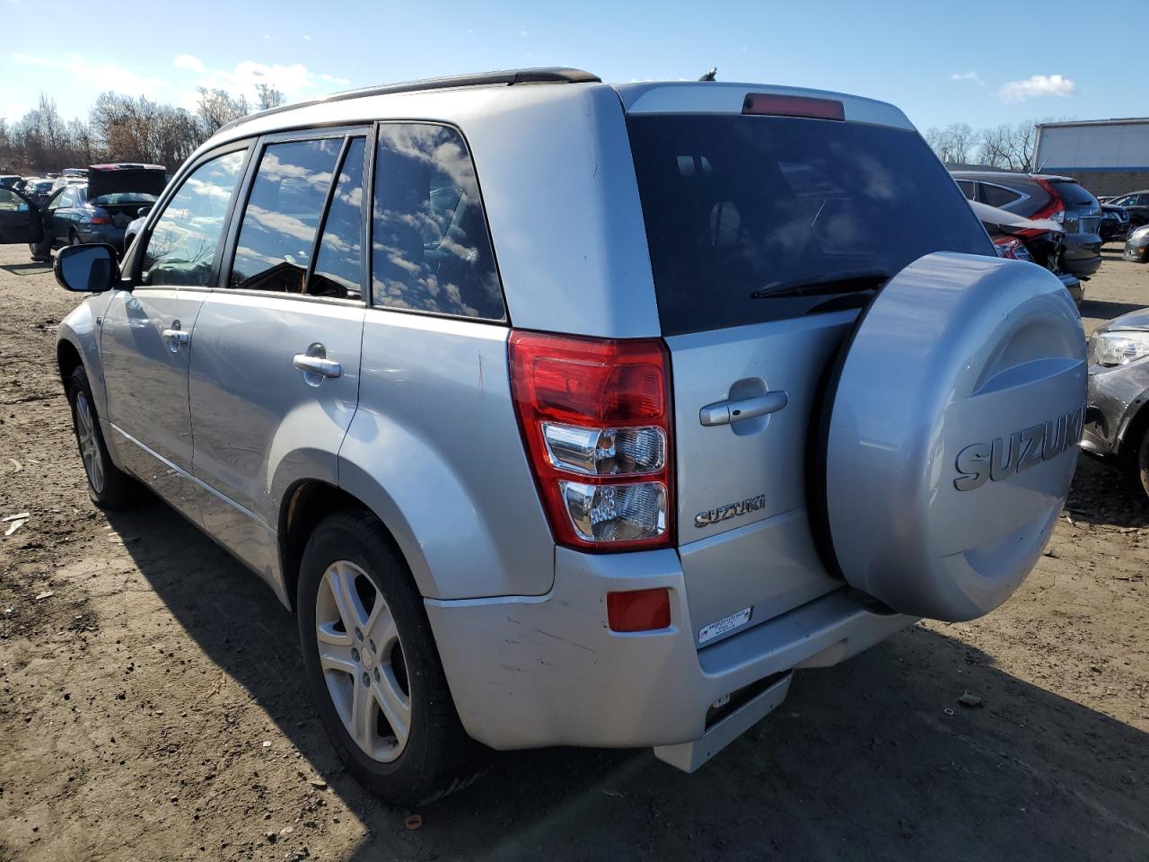 Image 2 of 2007 SUZUKI GRAND VITARA LUXURY 2007 with VIN JS3TD947974201851