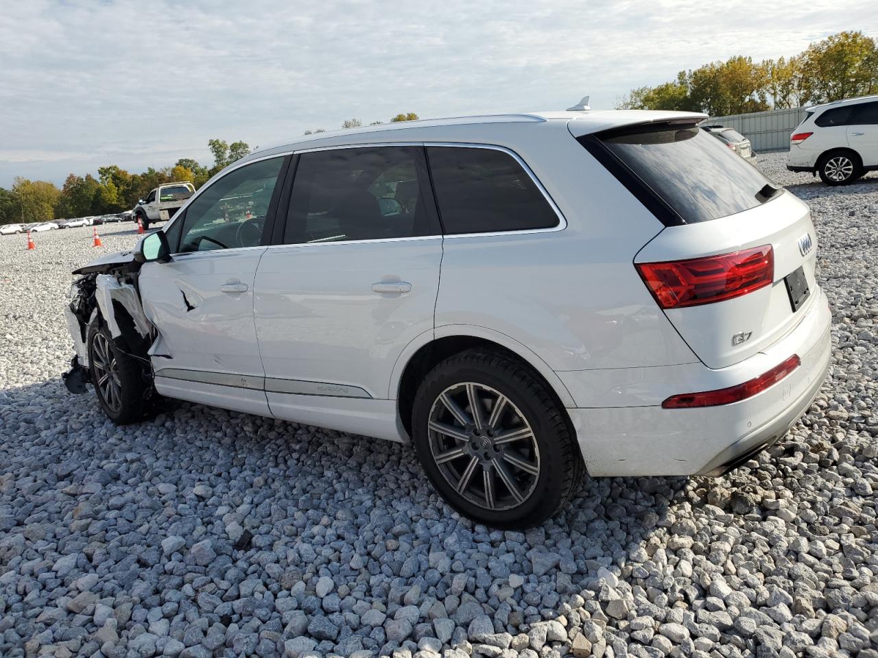 Image 2 of 2017 AUDI Q7 PREMIUM PLUS 2017 with VIN WA1LAAF72HD057724